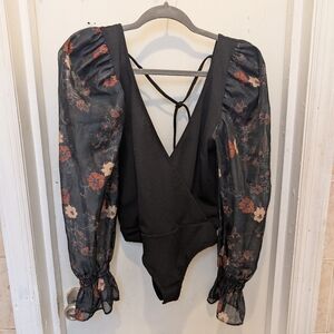 Free People Bodysuit XS Floral Print Sleeves Sheer V-Neck Boho Fall Transitional
